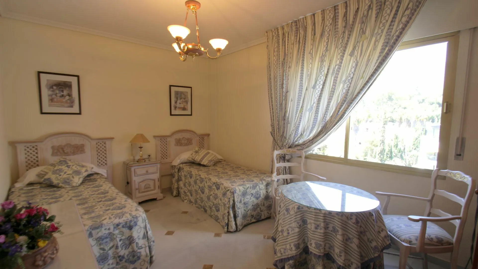 Riyadh House Marbella Apartment