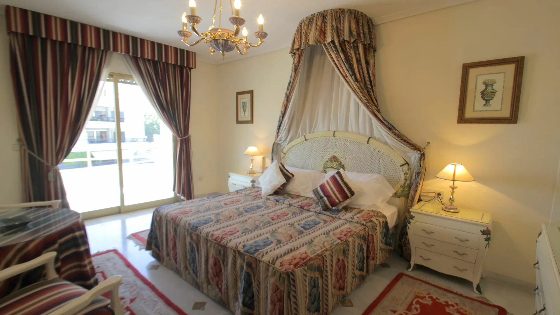 Riyadh House Marbella